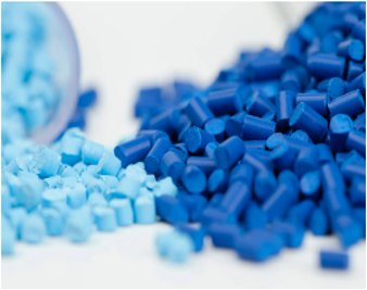 Blue colour masterbatch pellets produced on a twin-screw compounding line